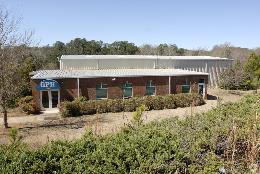 88 Hickory Springs Ind Dr, Canton, GA for lease - Primary Photo - Image 1 of 4