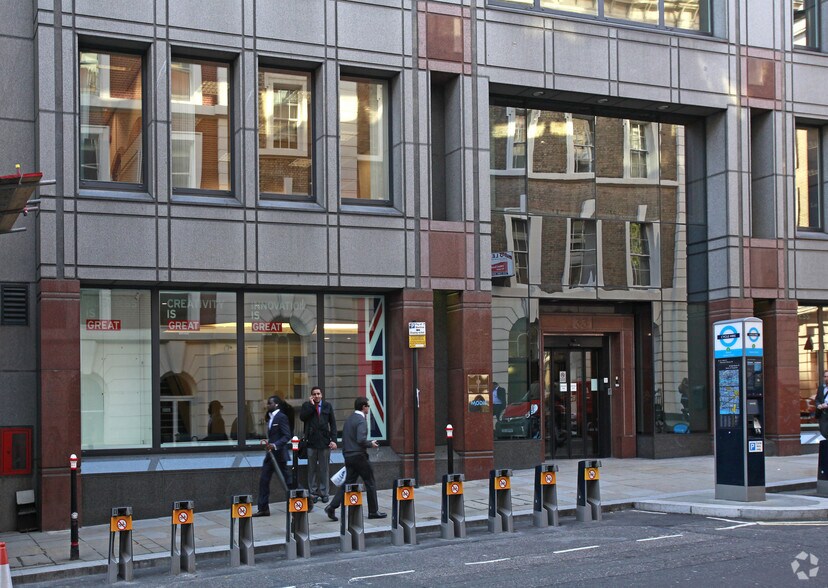 33 Queen St, London for lease - Building Photo - Image 2 of 7