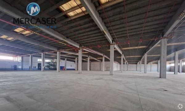 Industrial in Daganzo de Arriba, MAD for lease - Primary Photo - Image 2 of 12