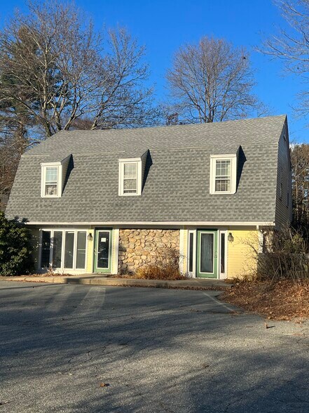 6 Strawberry Hill Rd, Acton, MA for sale - Building Photo - Image 1 of 1