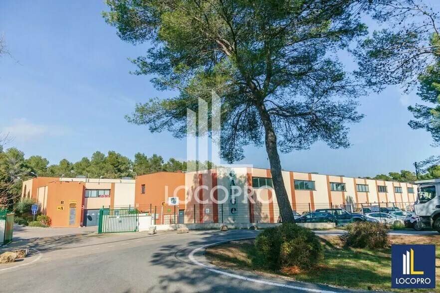 Flex in Antibes for lease - Building Photo - Image 2 of 3