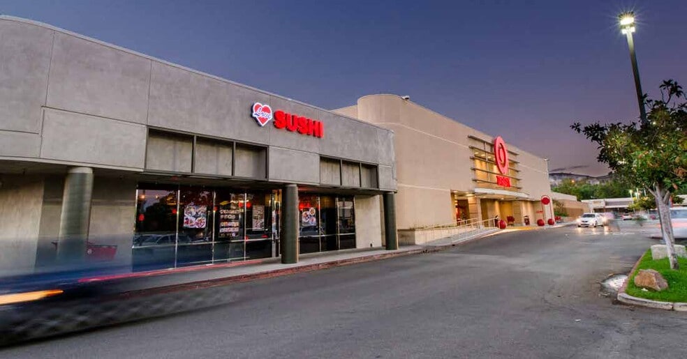 2941 Cochran St, Simi Valley, CA for lease - Building Photo - Image 2 of 12