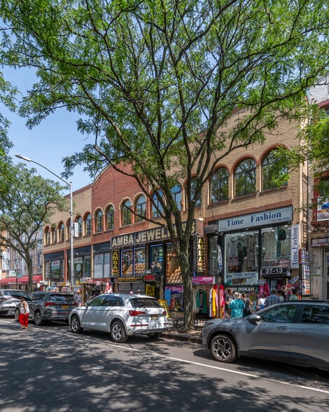 3711-3713 74th St, Jackson Heights, NY for sale - Building Photo - Image 3 of 6
