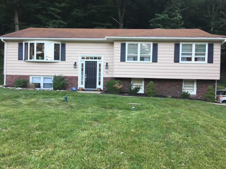 83 Hurd St, Mine Hill, NJ 07803