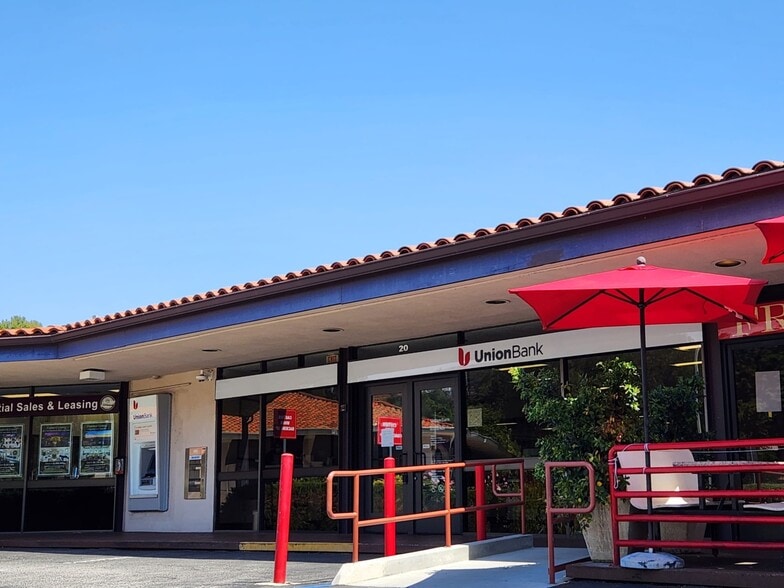 20 Miraleste Plz, Rancho Palos Verdes, CA for lease - Building Photo - Image 2 of 7