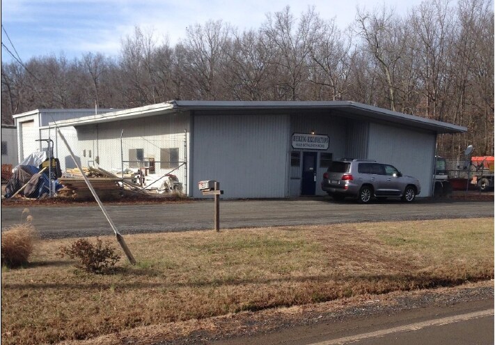 Industrial in Manassas, VA for sale Primary Photo- Image 1 of 1