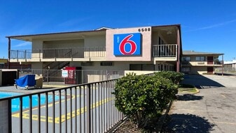 Motel 6 Hattiesburg - Motel