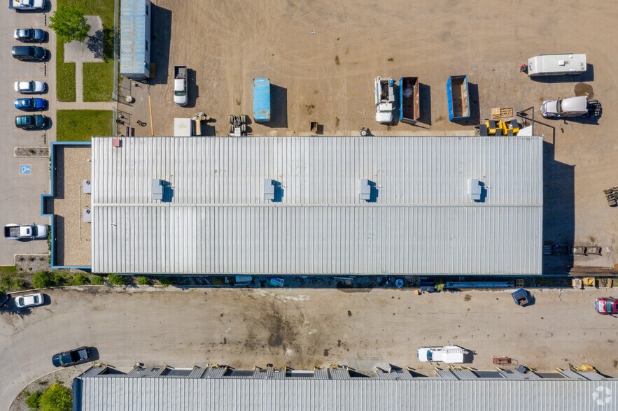 235093 Wrangler Dr SE, Rocky View No 44, AB for sale - Aerial - Image 2 of 5