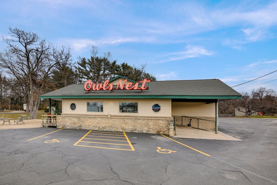 617 E North St, Poynette, WI for sale - Building Photo - Image 3 of 49