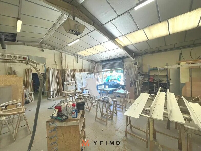 Flex in Gargenville for lease - Interior Photo - Image 3 of 4