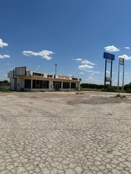 1105 E. US Hwy 180, Snyder, TX for sale - Building Photo - Image 1 of 1