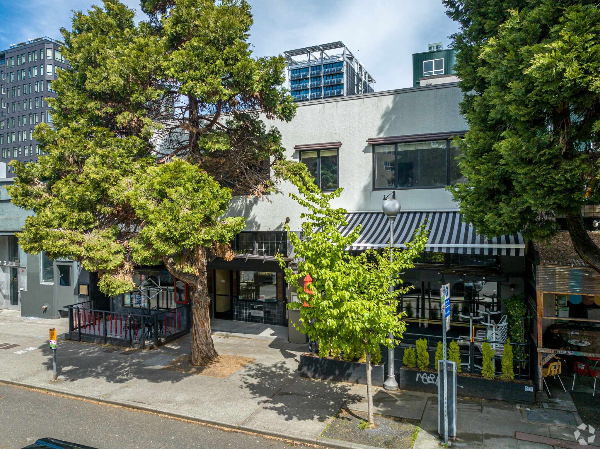 2320 2nd Ave, Seattle, WA for lease Building Photo- Image 1 of 9