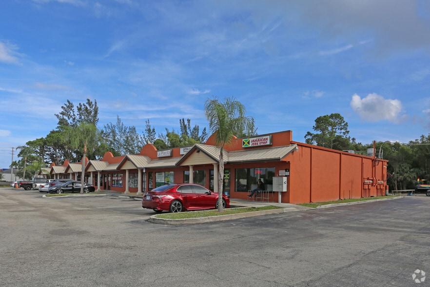 2200 SE Indian St, Stuart, FL for lease - Primary Photo - Image 1 of 1