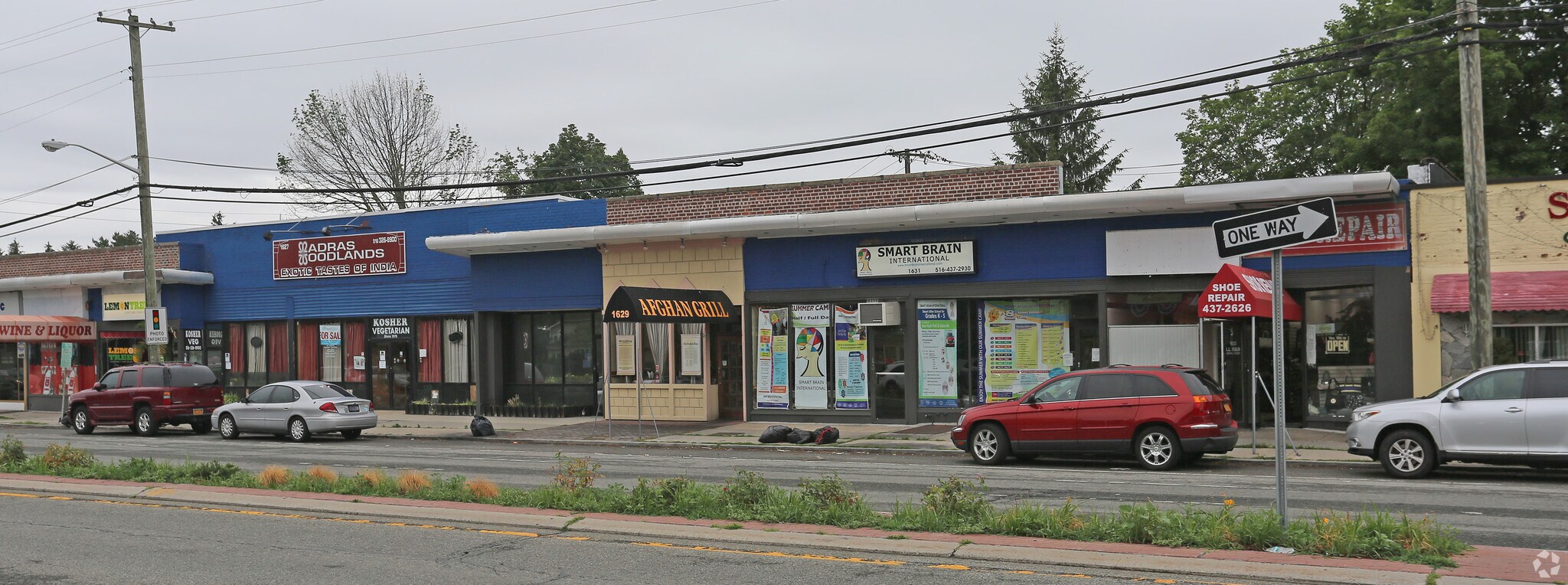 1621-1633 Hillside Ave, New Hyde Park, NY for sale Primary Photo- Image 1 of 1