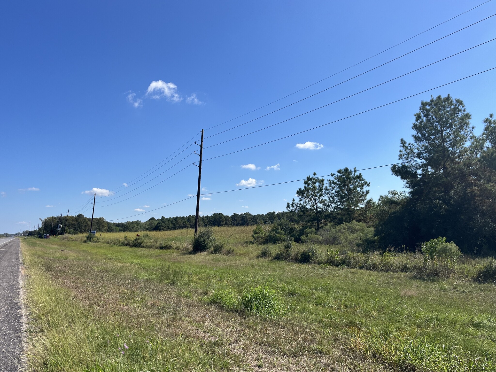 1033 W. Highway 90, Dayton, TX for sale Primary Photo- Image 1 of 4