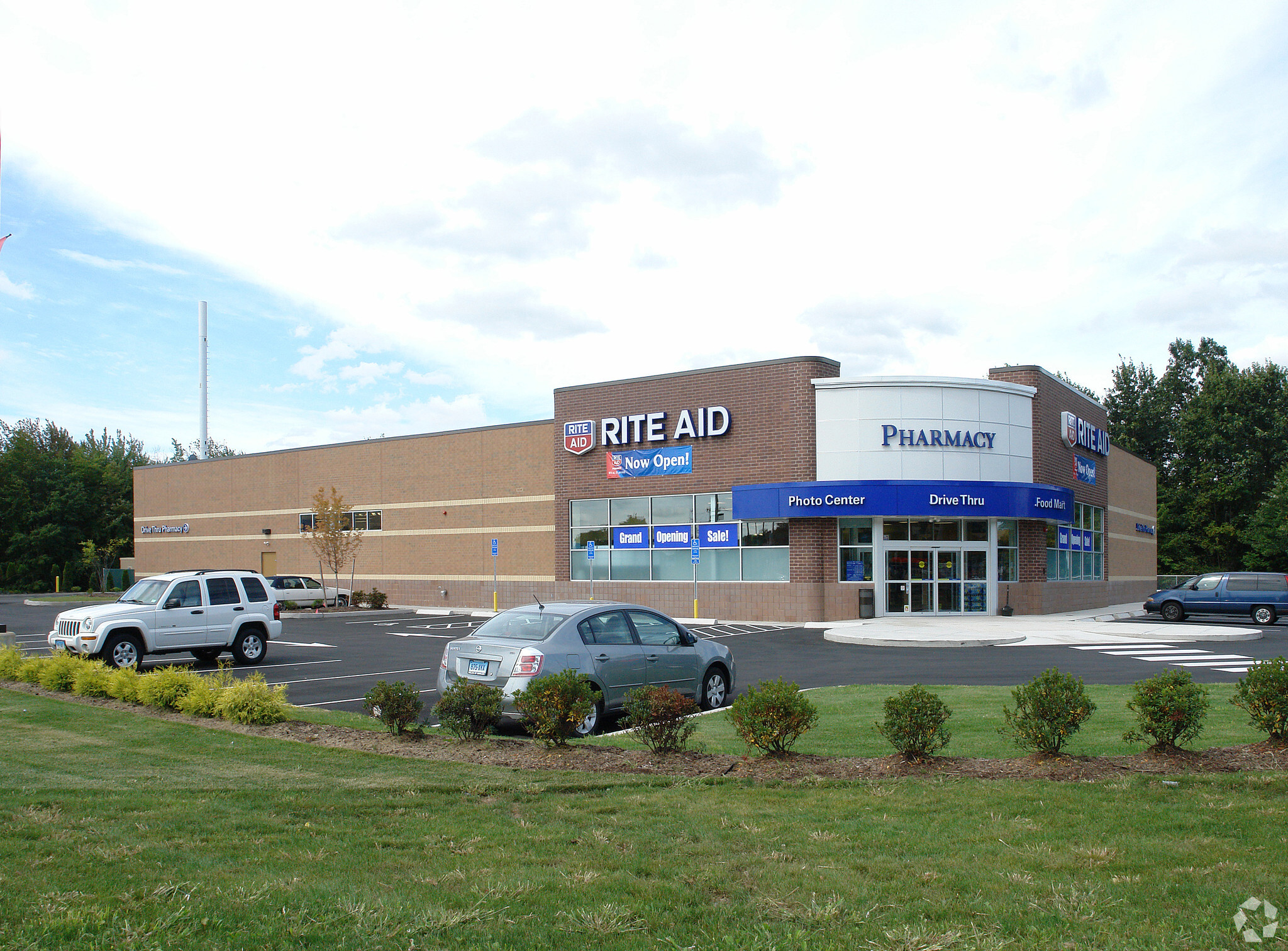 500 Queen St, Southington, CT for sale Primary Photo- Image 1 of 1