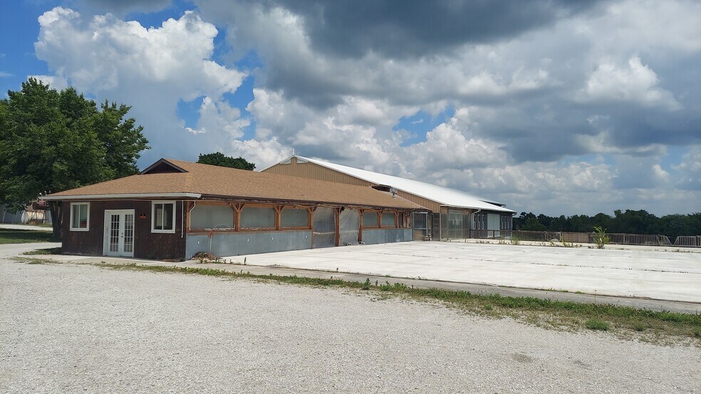 264 E 2100th Rd, Wellsville, KS for sale - Building Photo - Image 1 of 1