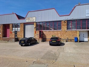 Wilbury Way, Hitchin for lease Building Photo- Image 1 of 3