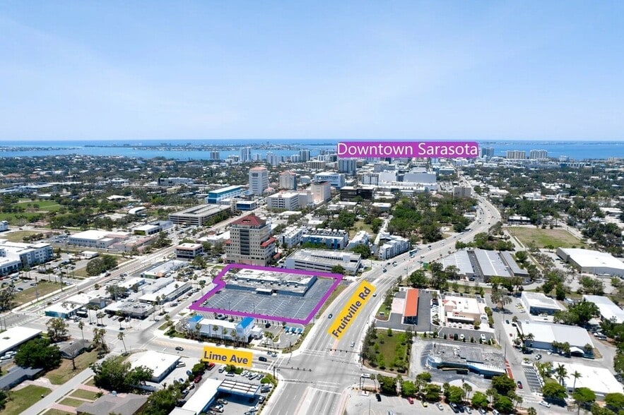 2250 Fruitville Rd, Sarasota, FL for sale - Primary Photo - Image 1 of 18