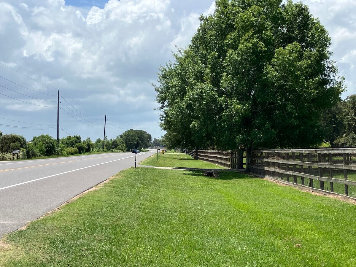 8925 FM 359 Rd, Richmond, TX 77406 New Listing 19.91 Acres FM 359