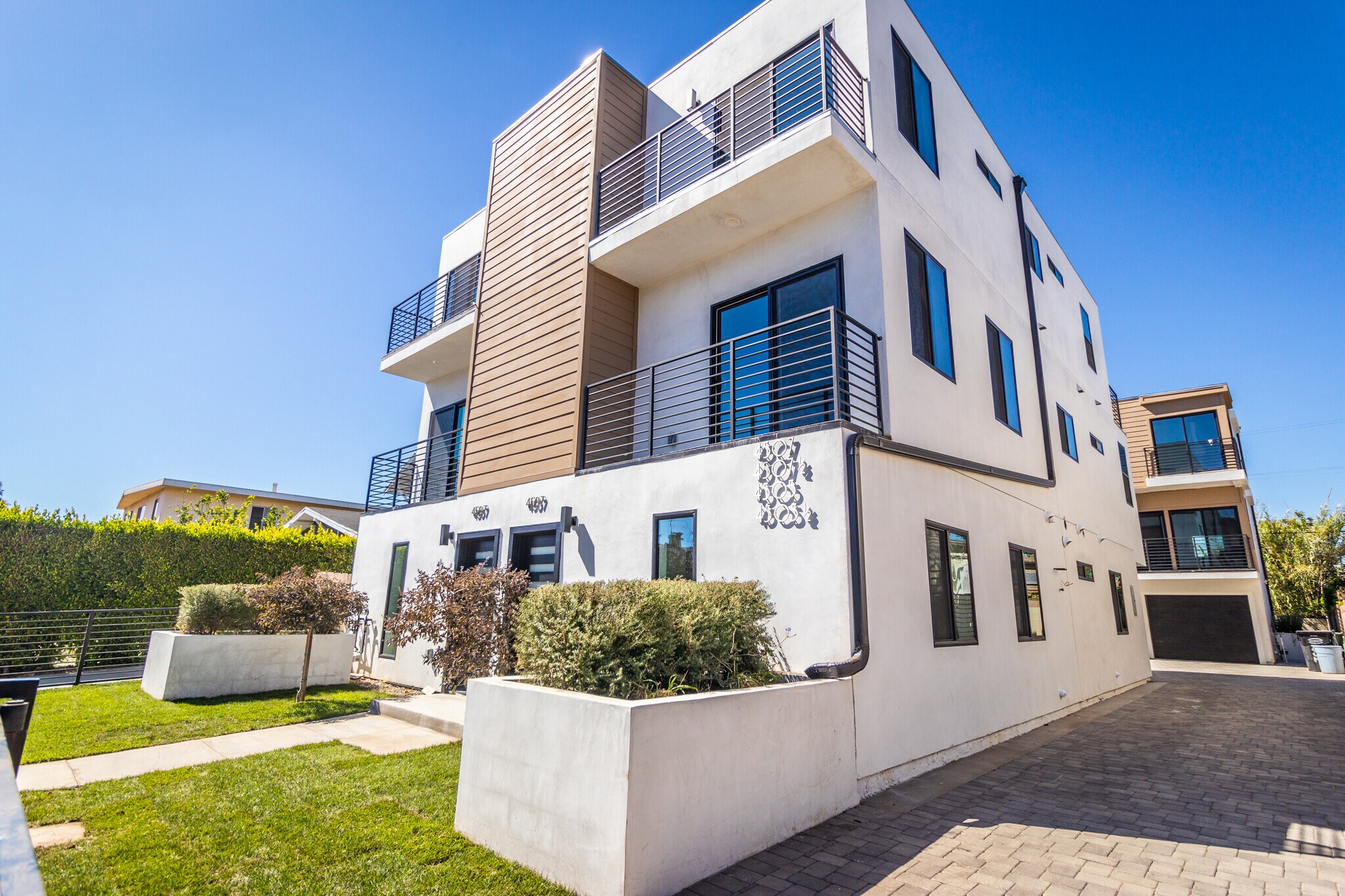 4505 18th, Los Angeles, CA for sale Primary Photo- Image 1 of 1