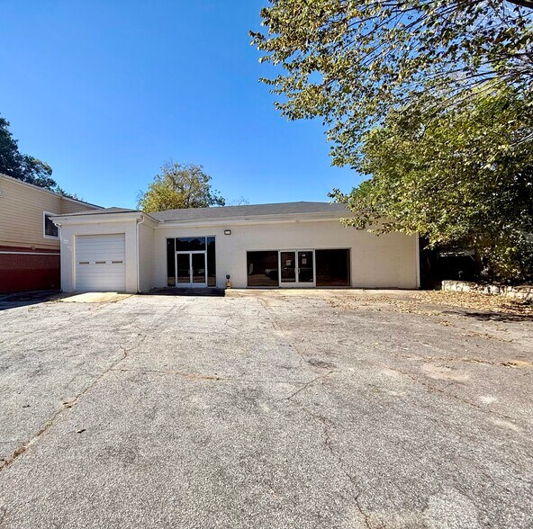 1102 Second St, Stone Mountain, GA for lease - Building Photo - Image 1 of 12