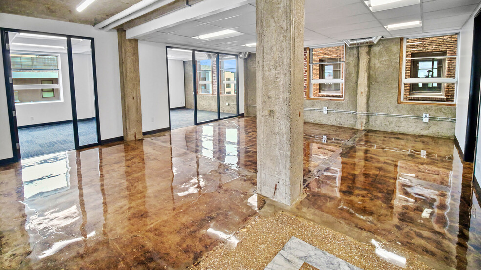 235-247 E Broadway, Long Beach, CA for lease - Interior Photo - Image 3 of 16