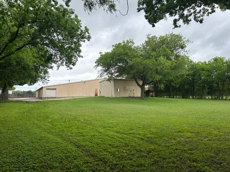 3228 Beckley Rd, Lancaster, TX for sale - Building Photo - Image 2 of 13