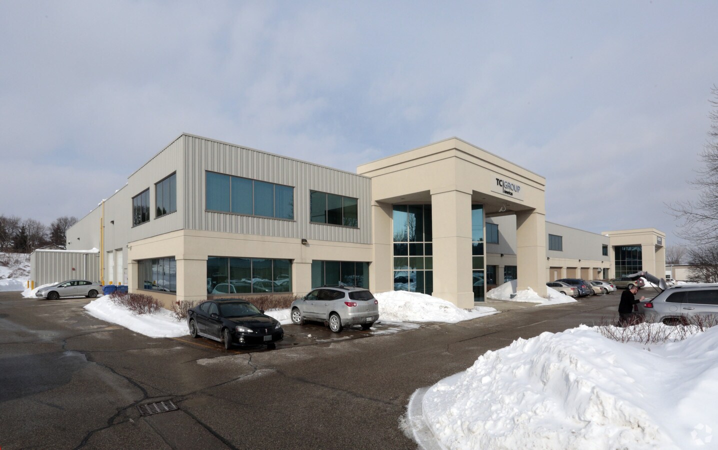 335 Gage Ave, Kitchener, ON N2M 5E1