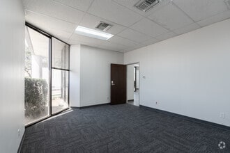 756 Port America Pl, Grapevine, TX for lease Interior Photo- Image 2 of 5