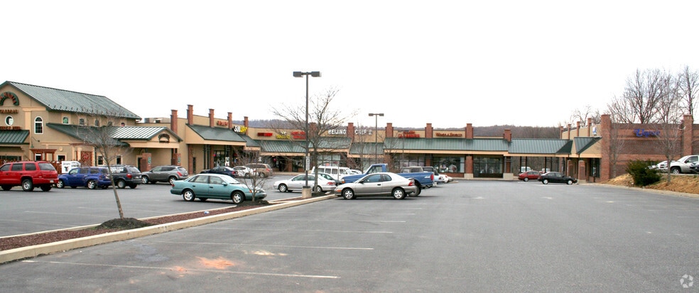 2350 N Reading Rd, Denver, PA for sale - Primary Photo - Image 1 of 1