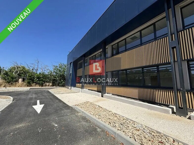 Industrial in Avignon for lease - Building Photo - Image 1 of 11