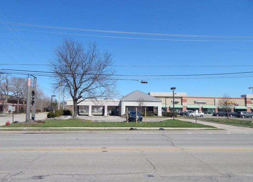 1401 Lee St, Des Plaines, IL for sale - Primary Photo - Image 1 of 1