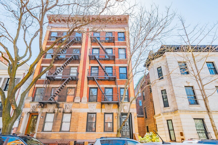 68 Middagh St, Brooklyn, NY for sale - Building Photo - Image 1 of 1