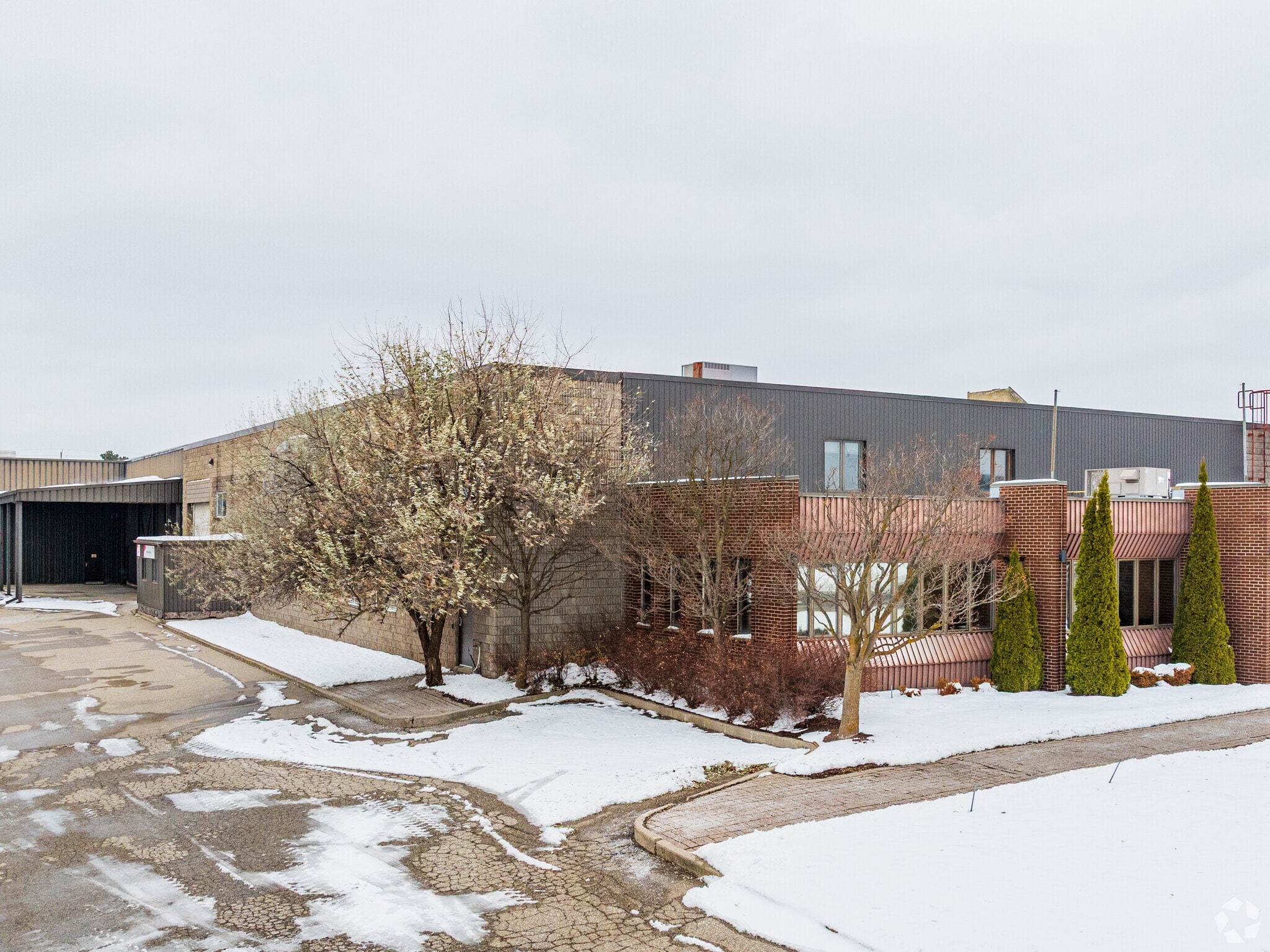 1615 Bishop St N, Cambridge, ON for lease Primary Photo- Image 1 of 3