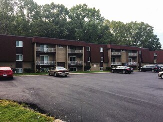 More details for 5216 E Lake Rd, Sheffield Lake, OH - Multifamily for Sale