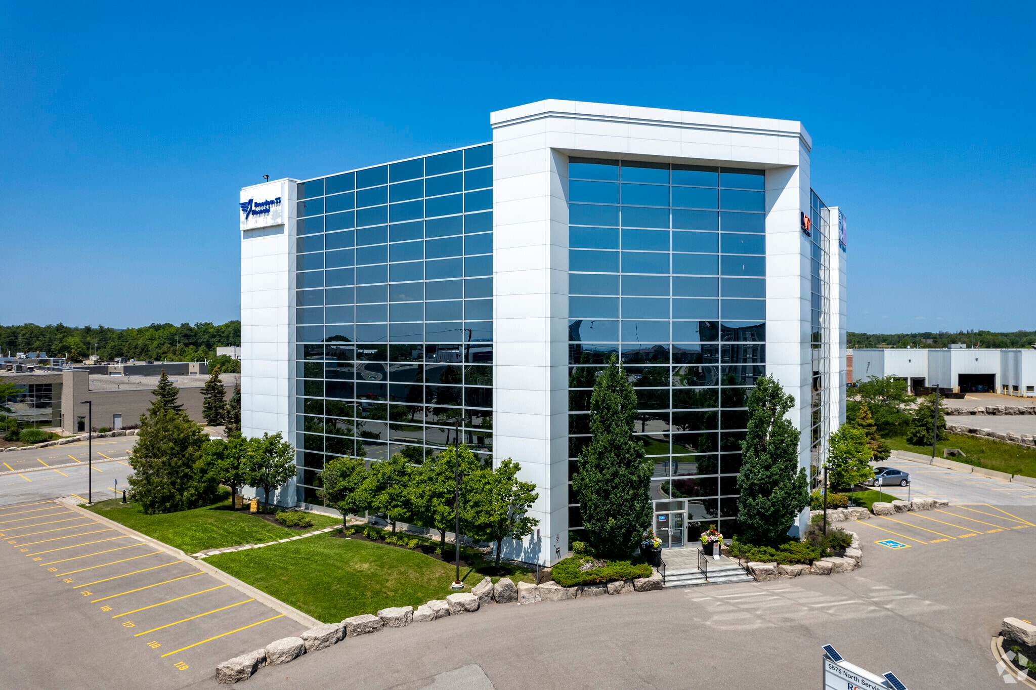 5575 N Service Rd, Burlington, ON for lease Building Photo- Image 1 of 8