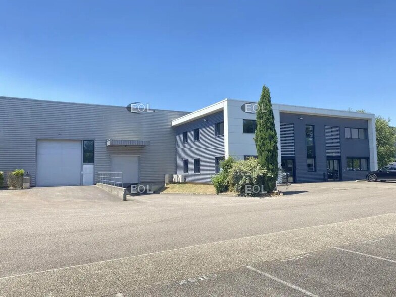 Flex in Saint-Priest for lease - Building Photo - Image 1 of 19