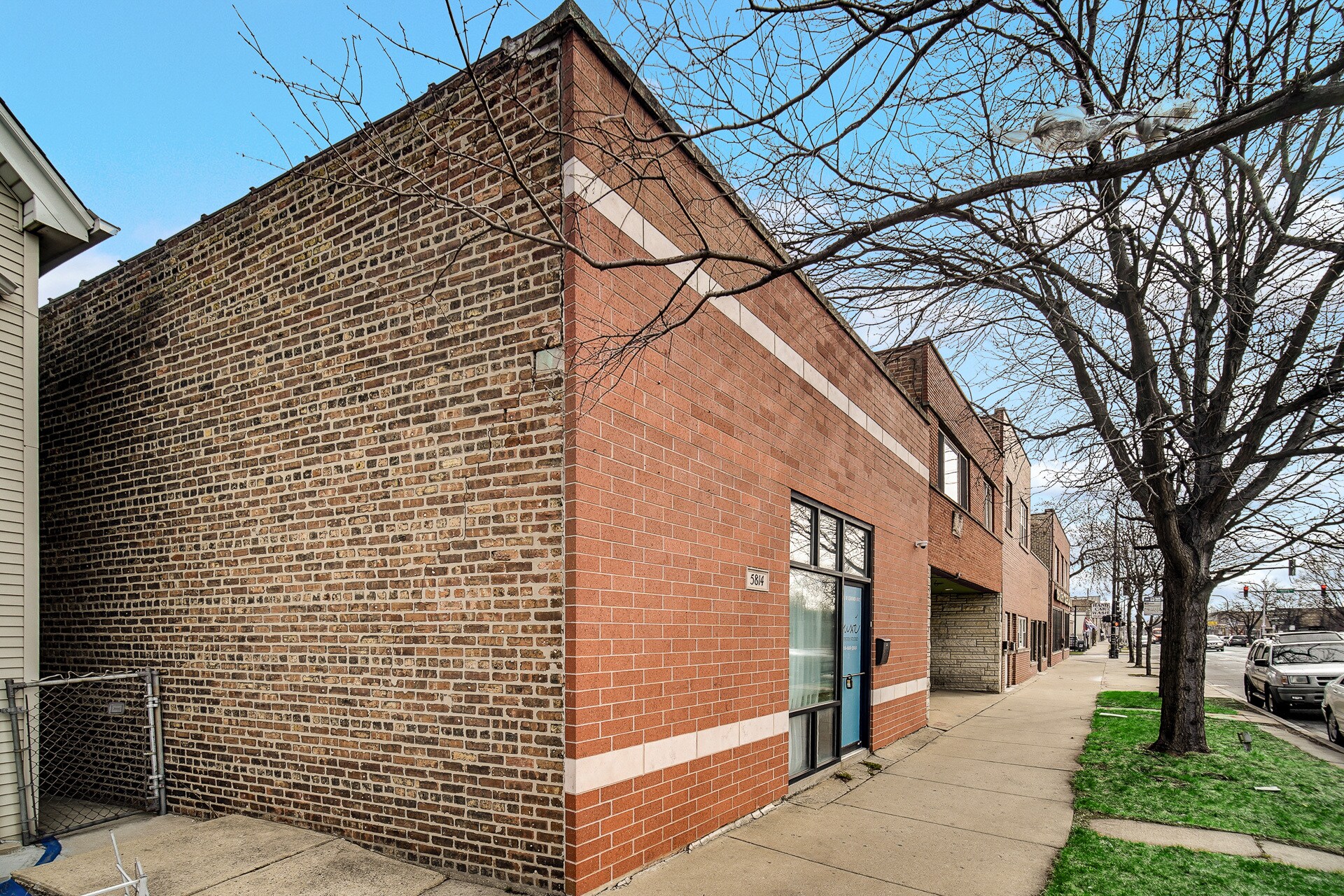 5814 W Grand Ave, Chicago, IL for sale Building Photo- Image 1 of 1