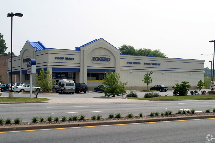 786 N Pine St, Spartanburg, SC for lease - Building Photo - Image 2 of 3