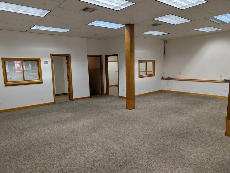 131 Millbury St, Worcester, MA for lease - Building Photo - Image 2 of 20