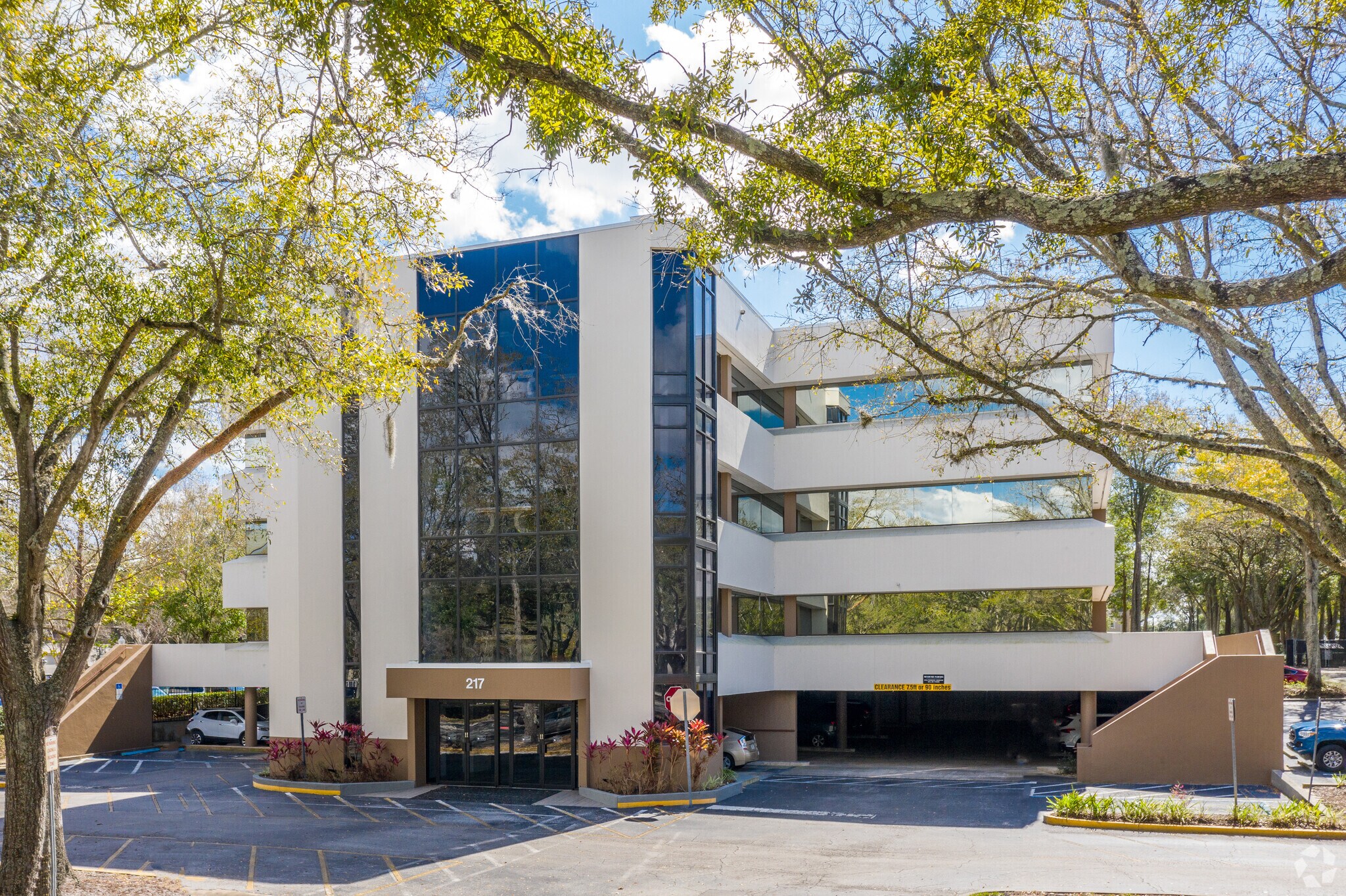 217 N Westmonte Dr, Altamonte Springs, FL for lease Building Photo- Image 1 of 14