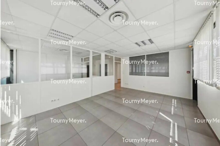 Office in Castelnau-le-Lez for lease - Interior Photo - Image 3 of 6