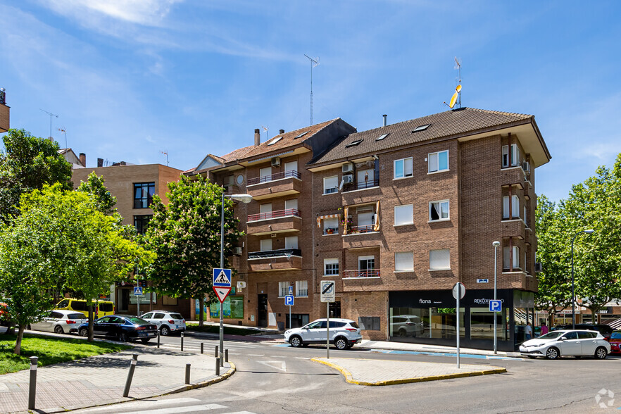 Multifamily in Majadahonda, MAD for sale - Primary Photo - Image 1 of 1