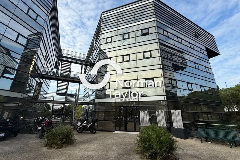 Office in Montpellier for lease - Building Photo - Image 3 of 6