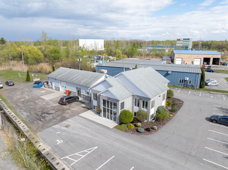 3051 Rue du Plateau, Vaudreuil-dorion, QC for lease - Building Photo - Image 3 of 34