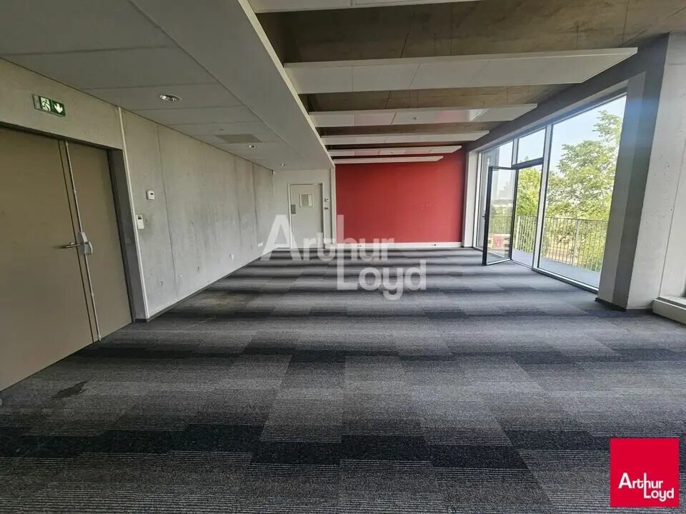 Office in Angers for sale Interior Photo- Image 1 of 5