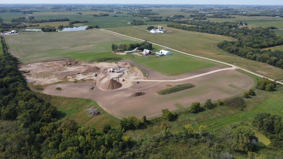 5th St, Howard Lake, MN for sale - Building Photo - Image 1 of 1