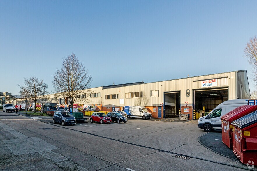 Amalgamated Dr, Brentford for sale - Building Photo - Image 1 of 1