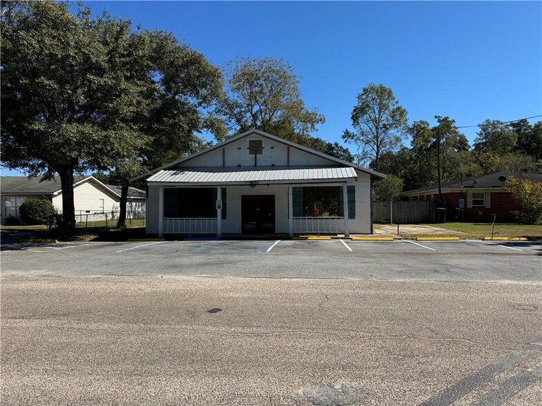 5566 4th St, Satsuma, AL for sale - Building Photo - Image 1 of 10